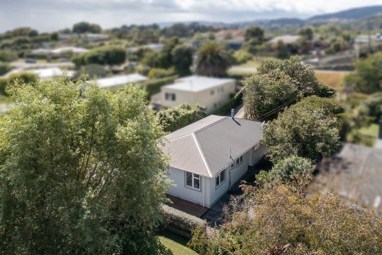 Photo of property in 121 Matai Road, Raumati South, Paraparaumu, 5032
