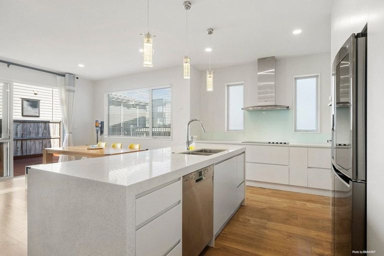 Photo of property in 20 Pennant Street, Long Bay, Auckland, 0630