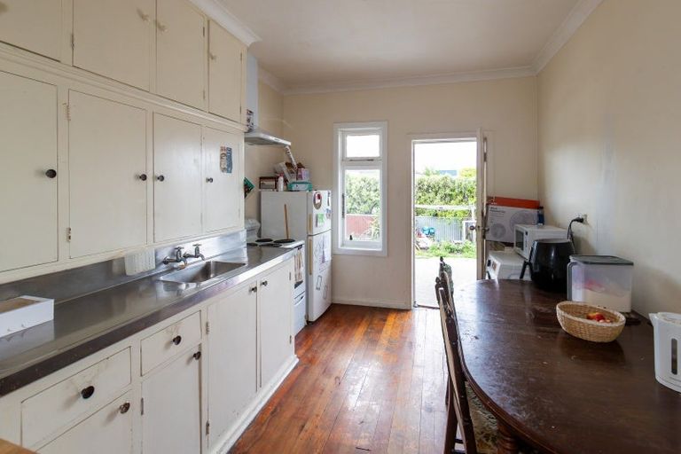 Photo of property in 1/311 King Street North, Hastings, 4122