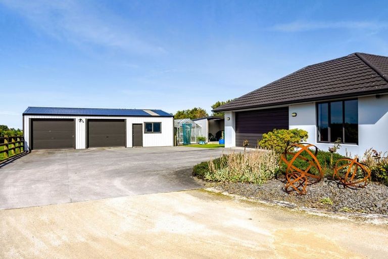 Photo of property in 105 Mawhitiwhiti Road, Normanby, Hawera, 4675
