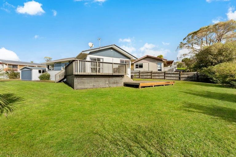 Photo of property in 2 Longreach Drive, Sunnyvale, Auckland, 0612