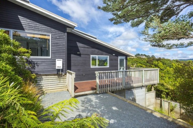 Photo of property in 83 Mount Marua Way, Timberlea, Upper Hutt, 5018