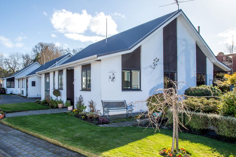 Photo of property in Carmichael Courts, 14/14 Wharenui Road, Upper Riccarton, Christchurch, 8041