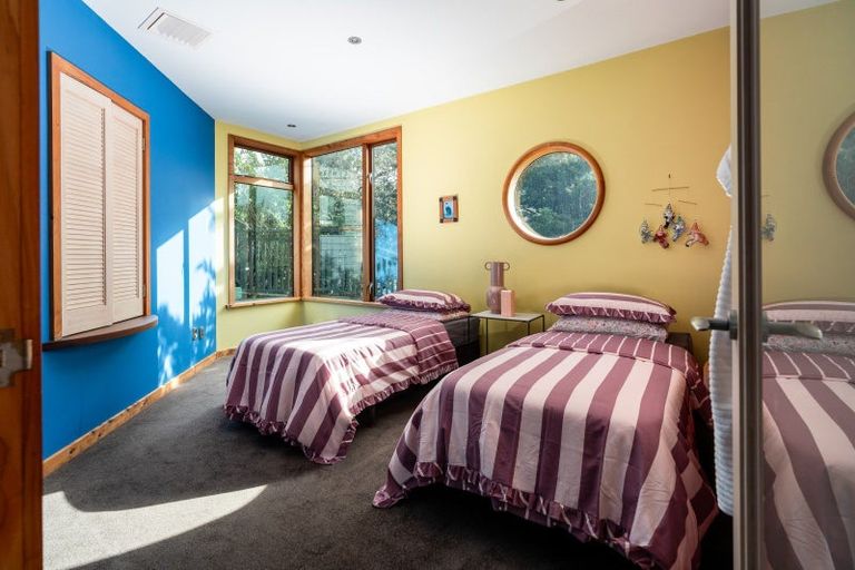 Photo of property in 142 Grafton Road, Roseneath, Wellington, 6011