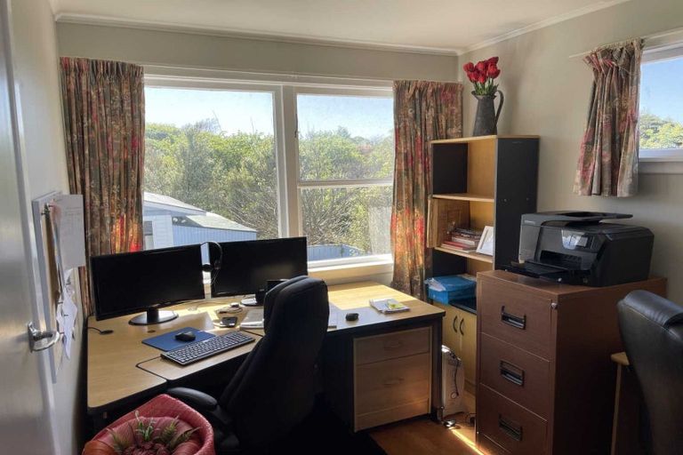 Photo of property in 11 William Benton Street, Featherston, 5710