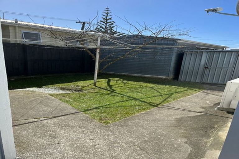 Photo of property in 9 Atiawa Crescent, Waiwhetu, Lower Hutt, 5010
