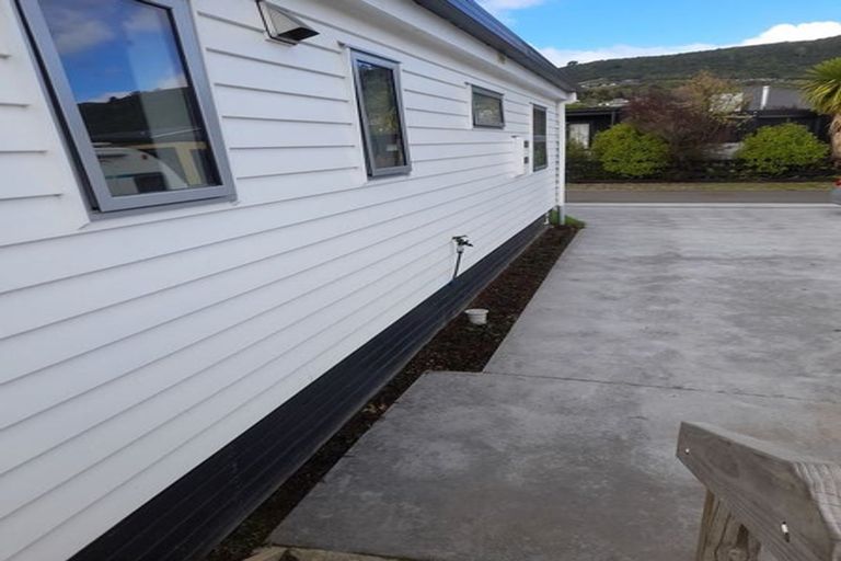 Photo of property in 100 Kenrigg Road, Kinloch, Taupo, 3377