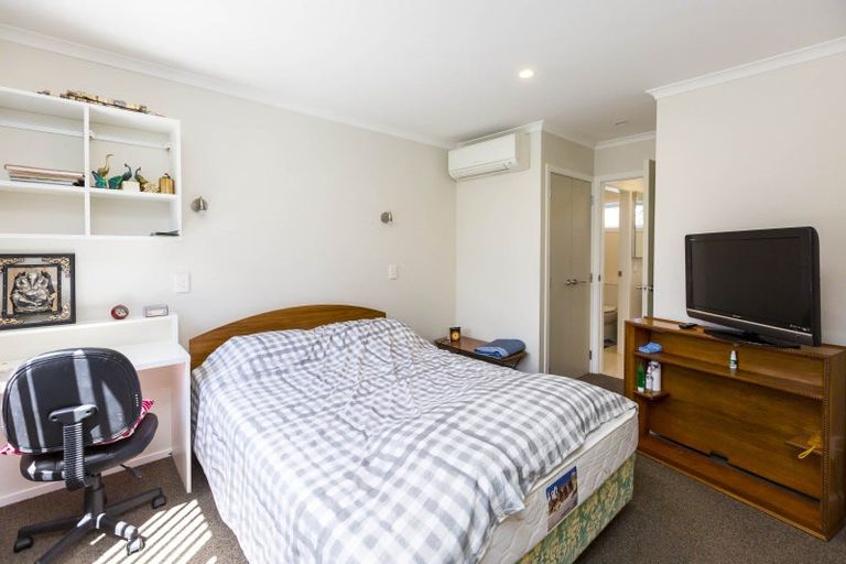 Photo of property in 13 Poplar Grove, Ebdentown, Upper Hutt, 5018