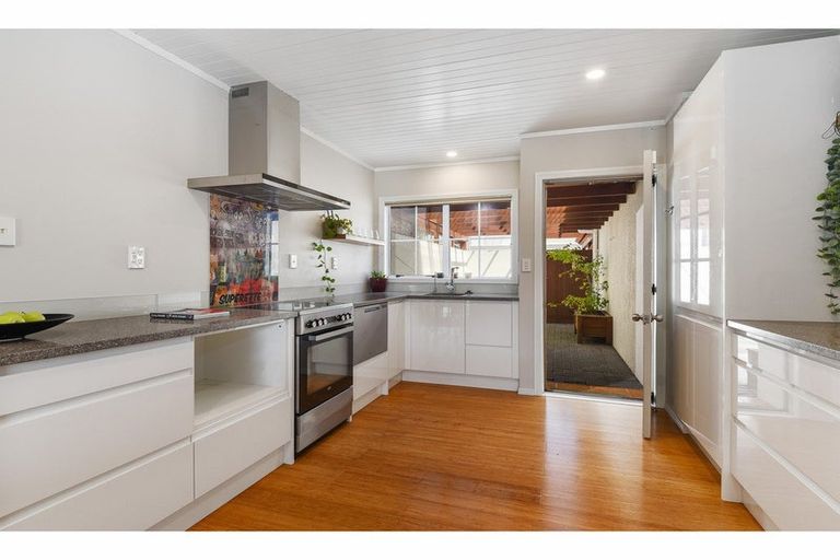 Photo of property in 2/1336 Pukuatua Street, Rotorua, 3010