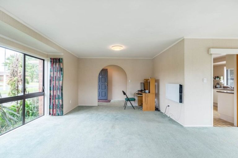 Photo of property in 31 Orangewood Drive, Northpark, Auckland, 2013