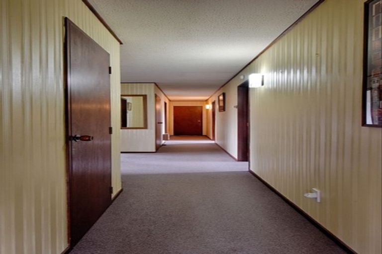 Photo of property in 5 Raeburn Place, Gore, 9710