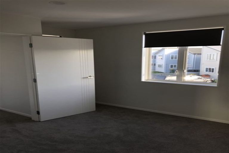 Photo of property in 26 Warbler Crescent, Papakura, 2110