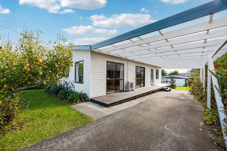 Photo of property in 44 Mcintyre Road, Mangere Bridge, Auckland, 2022