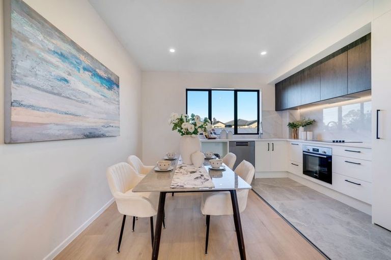 Photo of property in 6/32 Tiraumea Drive, Pakuranga, Auckland, 2010