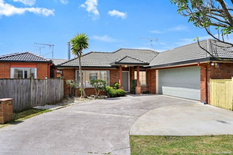 Photo of property in 3 Sheldon Place, Burswood, Auckland, 2013