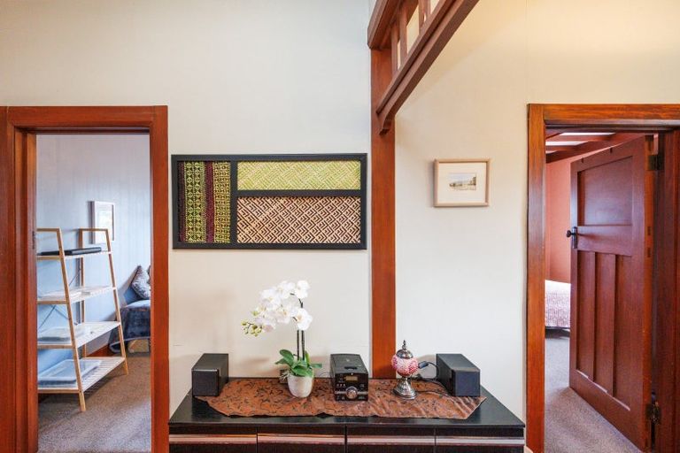 Photo of property in 8 Burns Avenue, Takaro, Palmerston North, 4412