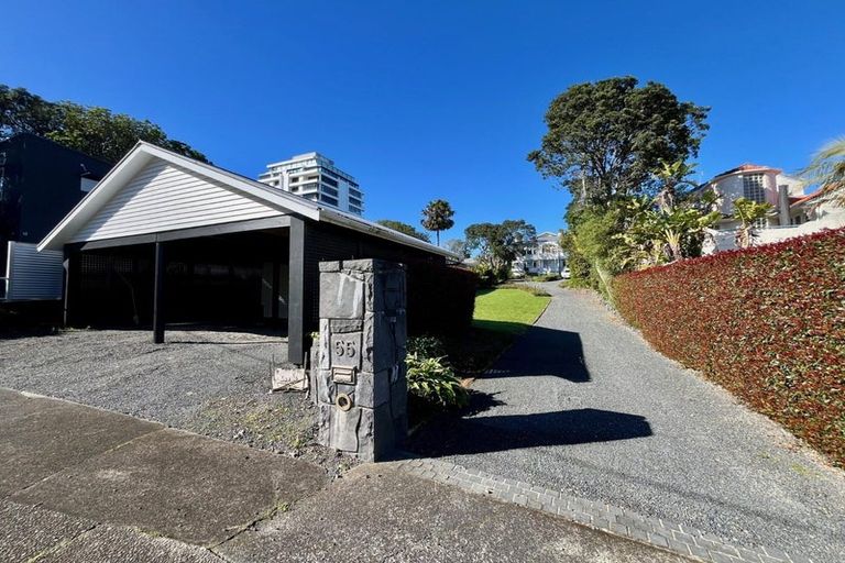 Photo of property in 55 Stanley Point Road, Stanley Point, Auckland, 0624