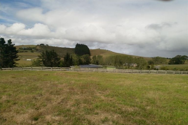 Photo of property in 33 Wairangi Road, Kerikeri, 0294