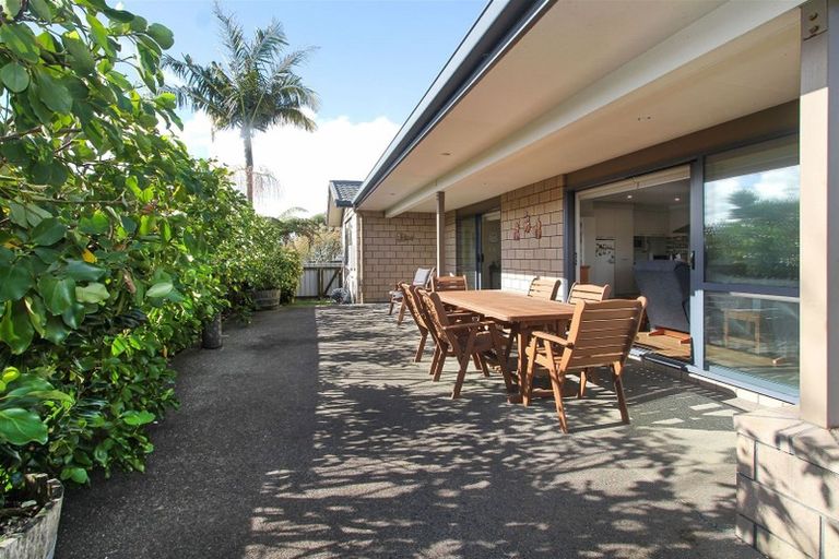 Photo of property in 7 Vela Place, Clarks Beach, 2122