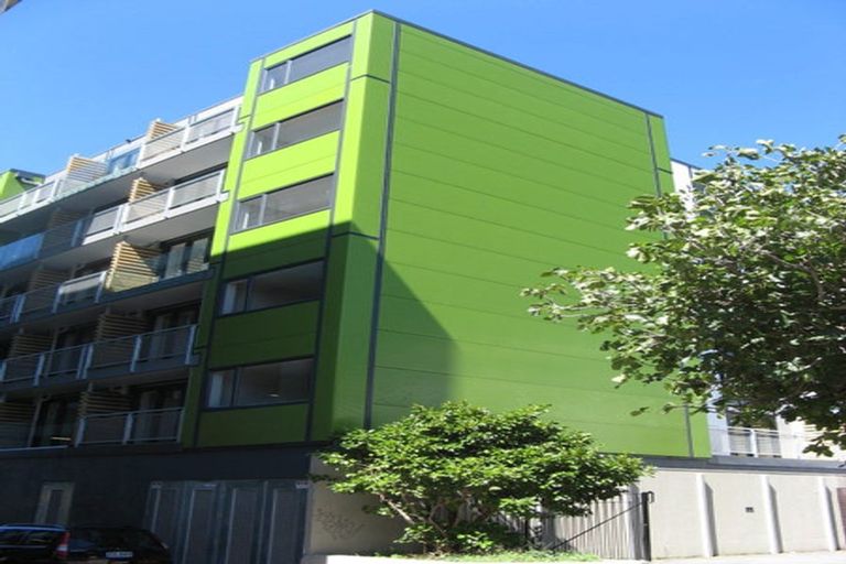 Photo of property in Dual Apartments, 108/142 Vivian Street, Te Aro, Wellington, 6011