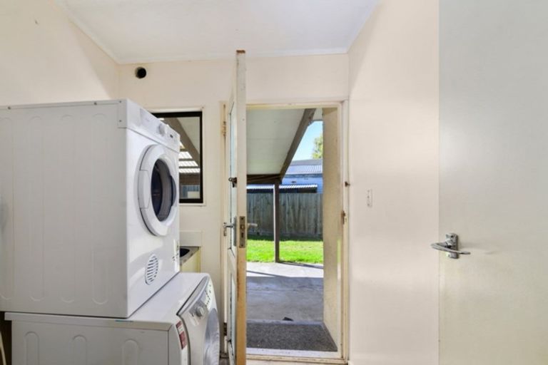 Photo of property in 37 Tennyson Drive, Owhata, Rotorua, 3010