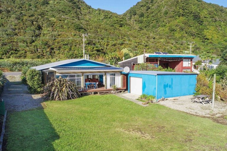 Photo of property in 158 Torea Street, Granity, 7823