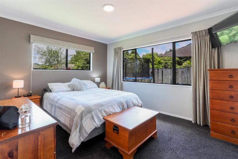 Photo of property in 9 Caulfield Place, Pukehangi, Rotorua, 3015