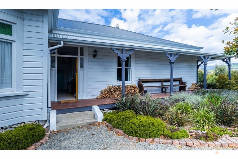 Photo of property in 43 Rhodes Street, Waimate, 7924