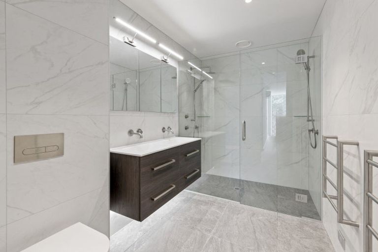 Photo of property in 204/20 Omana Road, Milford, Auckland, 0620