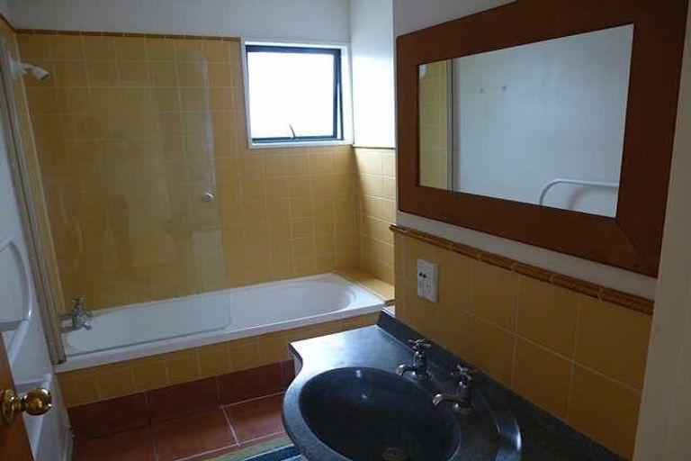 Photo of property in 2/153 Chester Street East, Christchurch Central, Christchurch, 8011