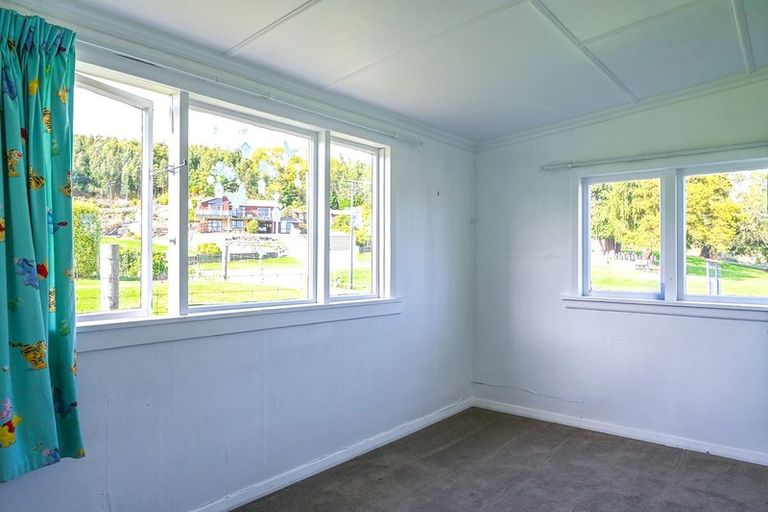 Photo of property in 33 Exmouth Street, Kaitangata, 9210