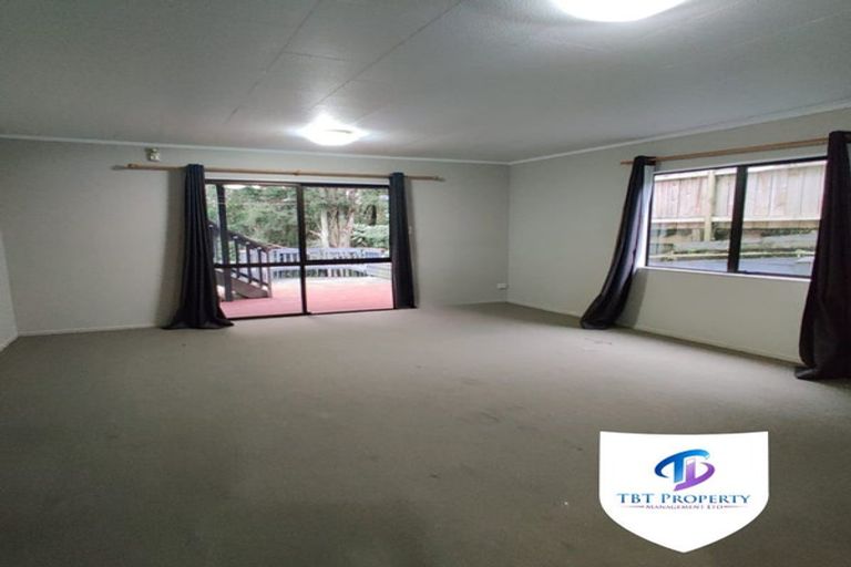 Photo of property in 21 Hakea Place, Totara Heights, Auckland, 2105