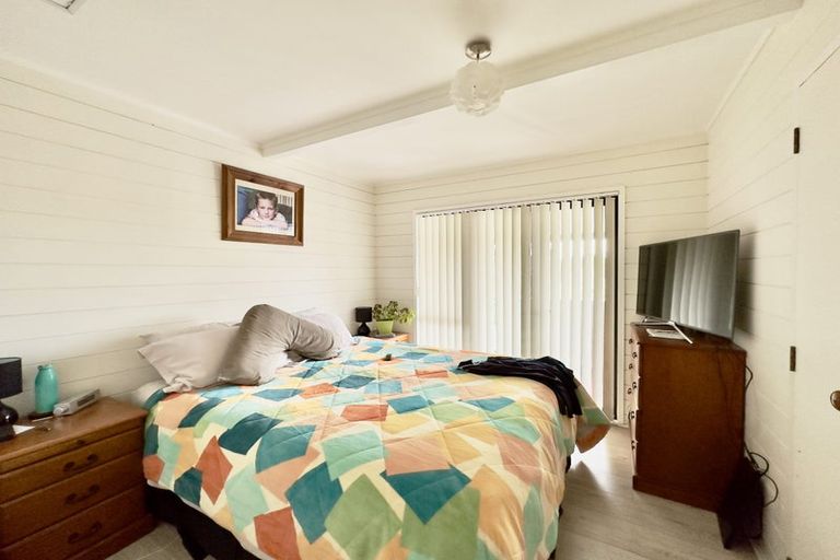 Photo of property in 1/50 Sale Street, Cockle Bay, Auckland, 2014