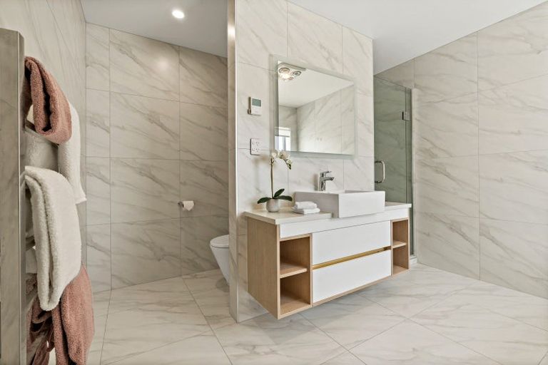 Photo of property in 25 Roa Avenue, Hobsonville, Auckland, 0616