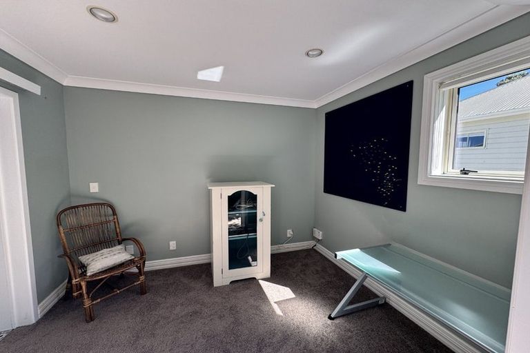 Photo of property in 37a Mana Street, Vogeltown, Wellington, 6021