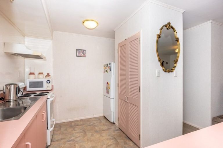 Photo of property in Orange Grove Flats, 25/549 Childers Road, Te Hapara, Gisborne, 4010