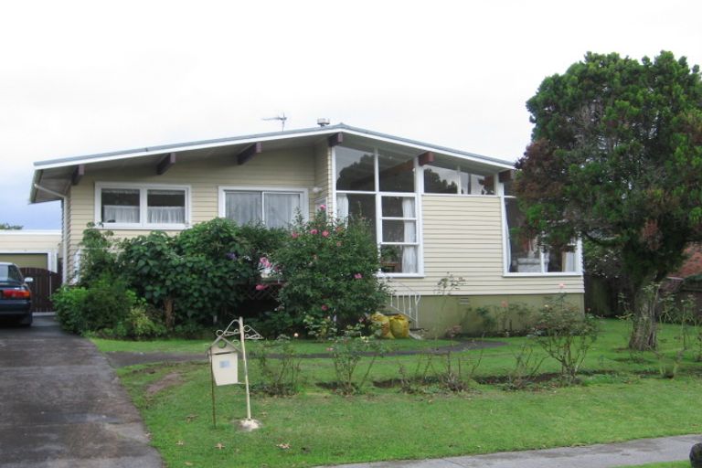 Photo of property in 36 Glenmore Road, Sunnyhills, Auckland, 2010