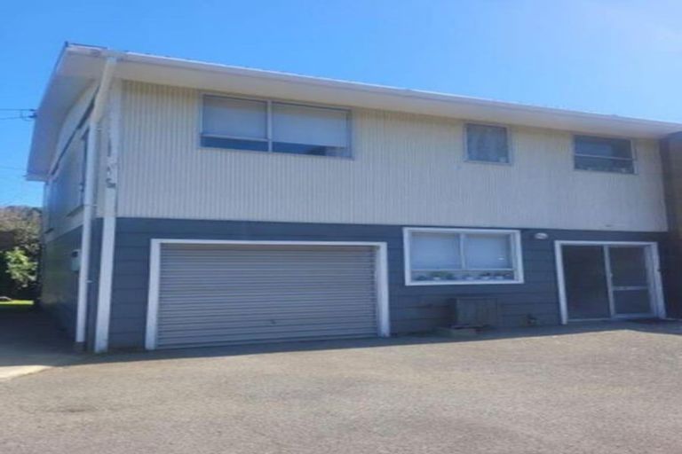 Photo of property in 1/390 Saint Aubyn, Moturoa, New Plymouth, 4310
