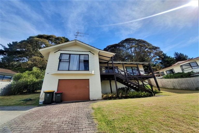 Photo of property in 50 Glennandrew Drive, Half Moon Bay, Auckland, 2012
