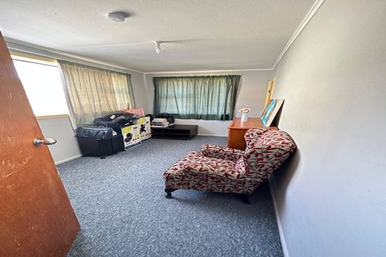 Photo of property in 56 Westmeath Street, Waitangirua, Porirua, 5024
