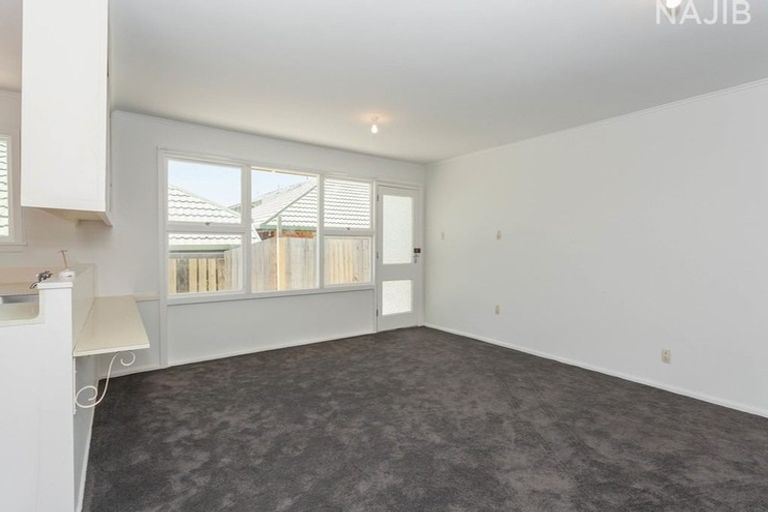 Photo of property in 2/73 Fairfield Avenue, Addington, Christchurch, 8024