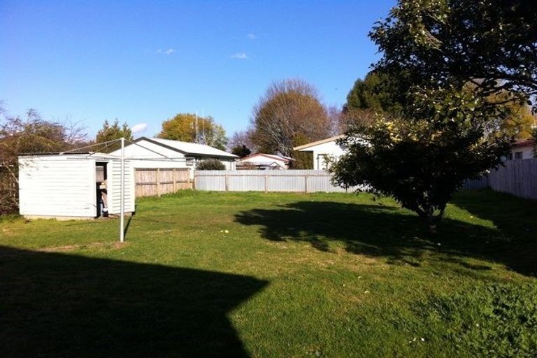 Photo of property in 4 Douglas Crescent, Fairfield, Hamilton, 3214
