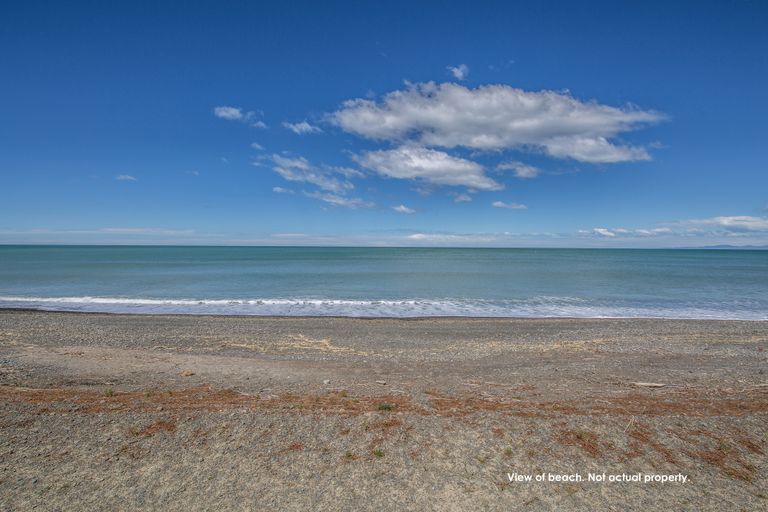 Photo of property in 39 Chamberlain Avenue, Amberley, 7481