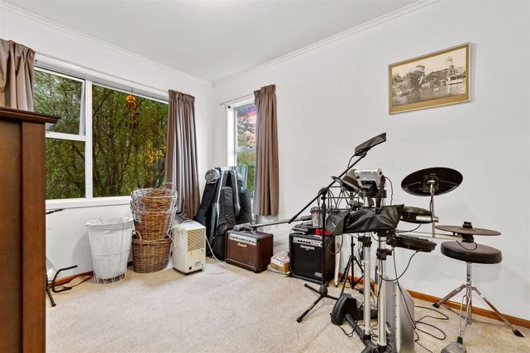 Photo of property in 42 Rehia Road, Massey, Auckland, 0614