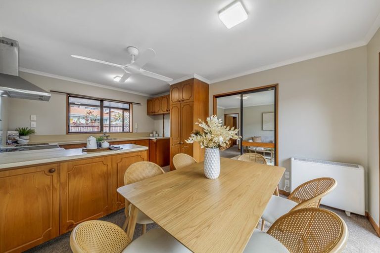 Photo of property in 2/49 Division Street, Riccarton, Christchurch, 8041