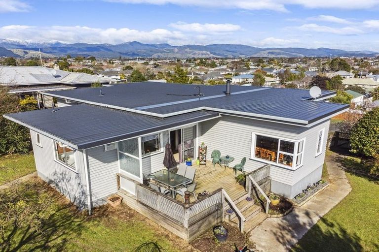 Photo of property in 24 Read Street, Levin, 5510