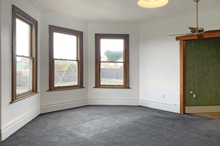 Photo of property in 240 Clyde Street, Balclutha, 9230