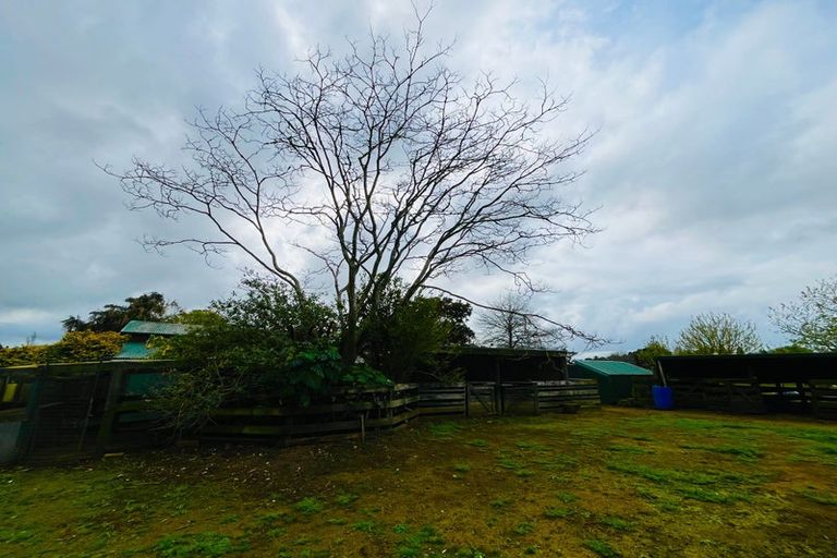 Photo of property in 233 Waihoehoe Road, Drury, 2577