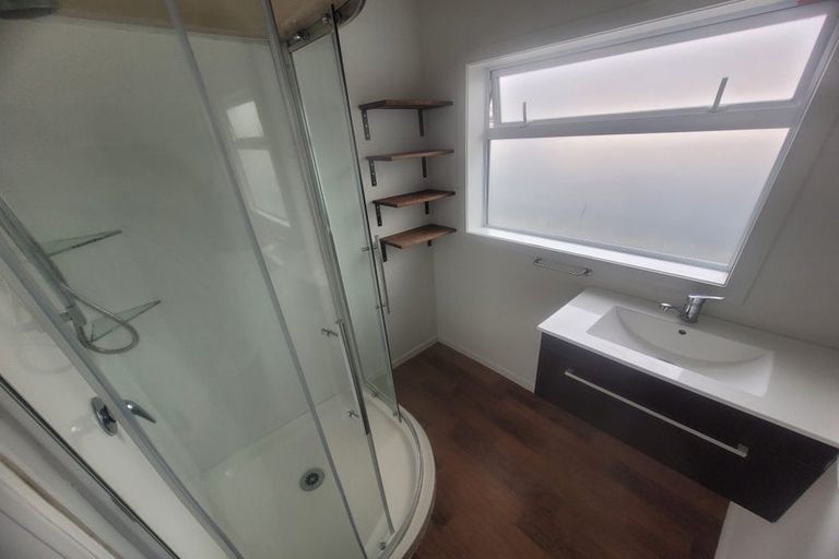 Photo of property in 1/223 Main North Road, Redwood, Christchurch, 8051