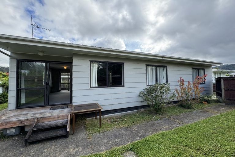 Photo of property in 26 Moeraki Road, Maoribank, Upper Hutt, 5018